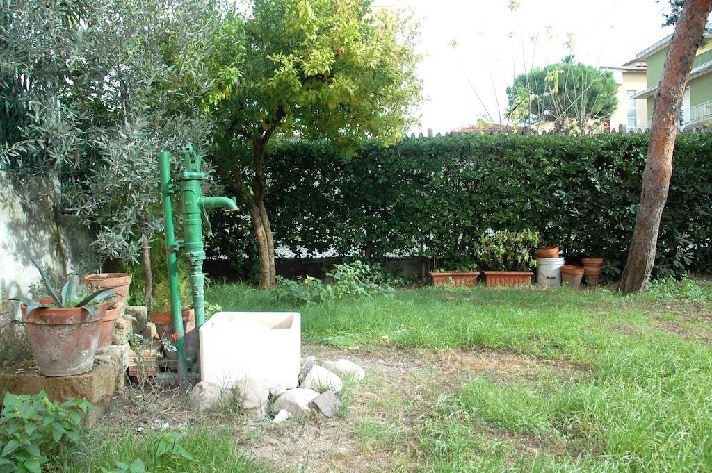 Villa Linda Affittacamere ベラーリア・イジェア・マリーナ エクステリア 写真
