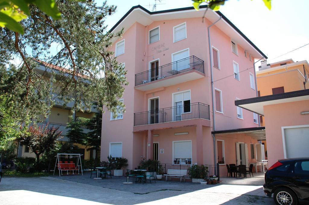 Villa Linda Affittacamere ベラーリア・イジェア・マリーナ エクステリア 写真